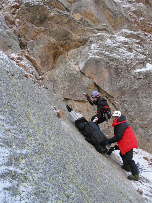 Баланс тепла получился, а вот улитка заартачилась… Тестирование снаряжения для зимнего альпинизма. (безенги, зима, снаряжение, нпф баск, михаил лебедев)