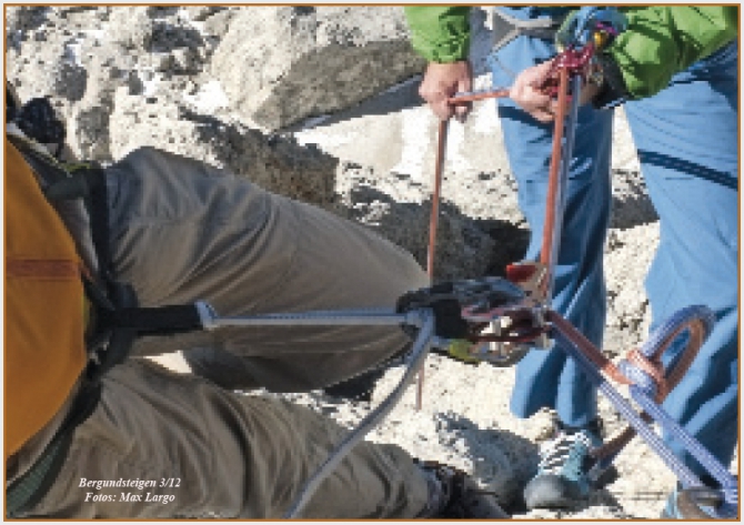Дюльфер по-австрийски. (Альпинизм, спуск по веревке, страховка, тактика)