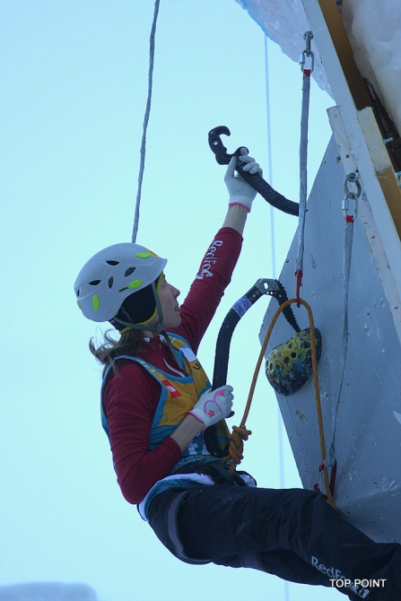 Ангелика Райнер (Angelika Rainer) выиграла третий этап Кубка мира по ледолазанию в категории «трудность» (Ледолазание/drytoolling, ледолазание, кубок мира 2013, ice climbing world cup)