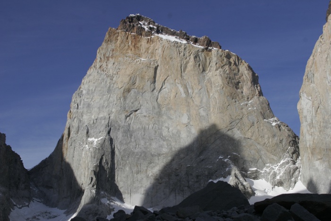 Проект "Русский путь - стены мира" продолжается в Чилийской Патагонии (Альпинизм, михаил дэви, сергей дашкевич, аркадий серегин, анатолий ярунов, патагония, русский путь-стены мира, первопроход, bigwall, first ascend, экспедиция, манарага, beal, scarpa, баск, аскан, фасо)
