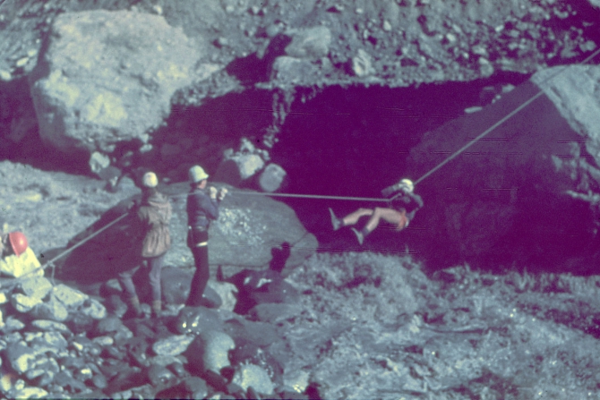 Организация переправы забросом веревки на целевой берег (Горный туризм, безопасность, переправа)