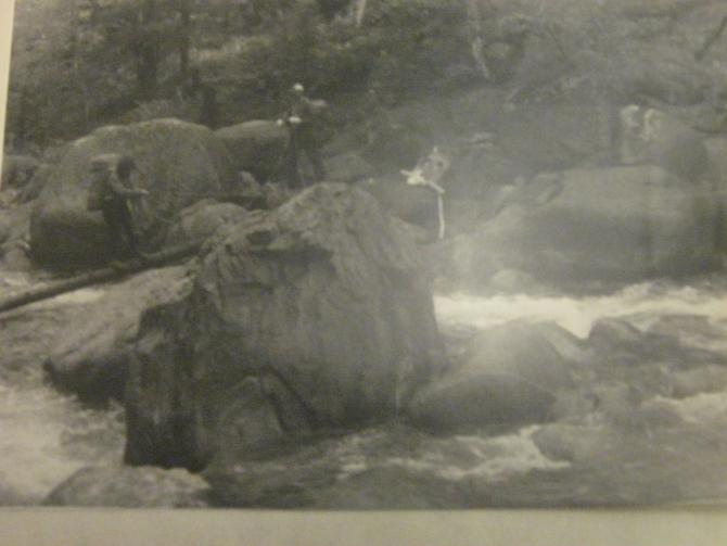 Переправы по бревну (Горный туризм, бревно, переправа, безопасность)