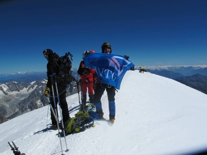 Страшная история со счастливым концом (Альпинизм, zlokazova, aiguille du grand charmoz, nechaeva, prilepskaya, прилепская, нечаева, mont blanc, злоказова, chamonix, alps, шамони, монблан, альпы, альпинизм)