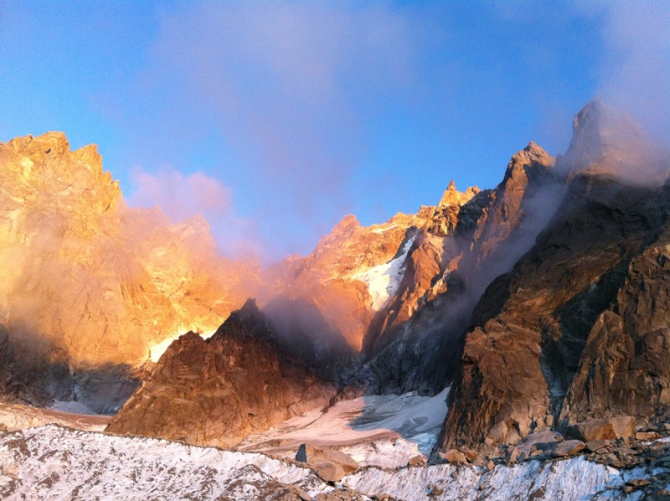 Страшная история со счастливым концом (Альпинизм, zlokazova, aiguille du grand charmoz, nechaeva, prilepskaya, прилепская, нечаева, mont blanc, злоказова, chamonix, alps, шамони, монблан, альпы, альпинизм)