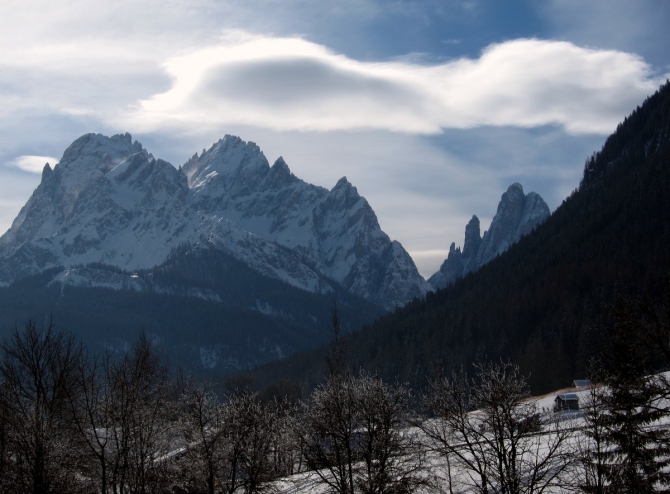 Фотозарисовка с каскадов в Доломитах.. (http://alpclub.de)