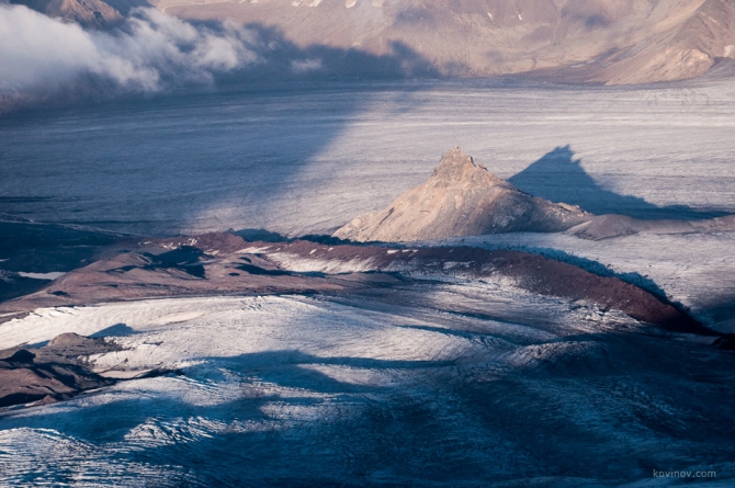 Эльбрус с севера на юг с ночевкой на седловине. Фоторассказ и полезная информация. (Альпинизм, приют на седловине, траверс эльбруса, седловина эльбруса)